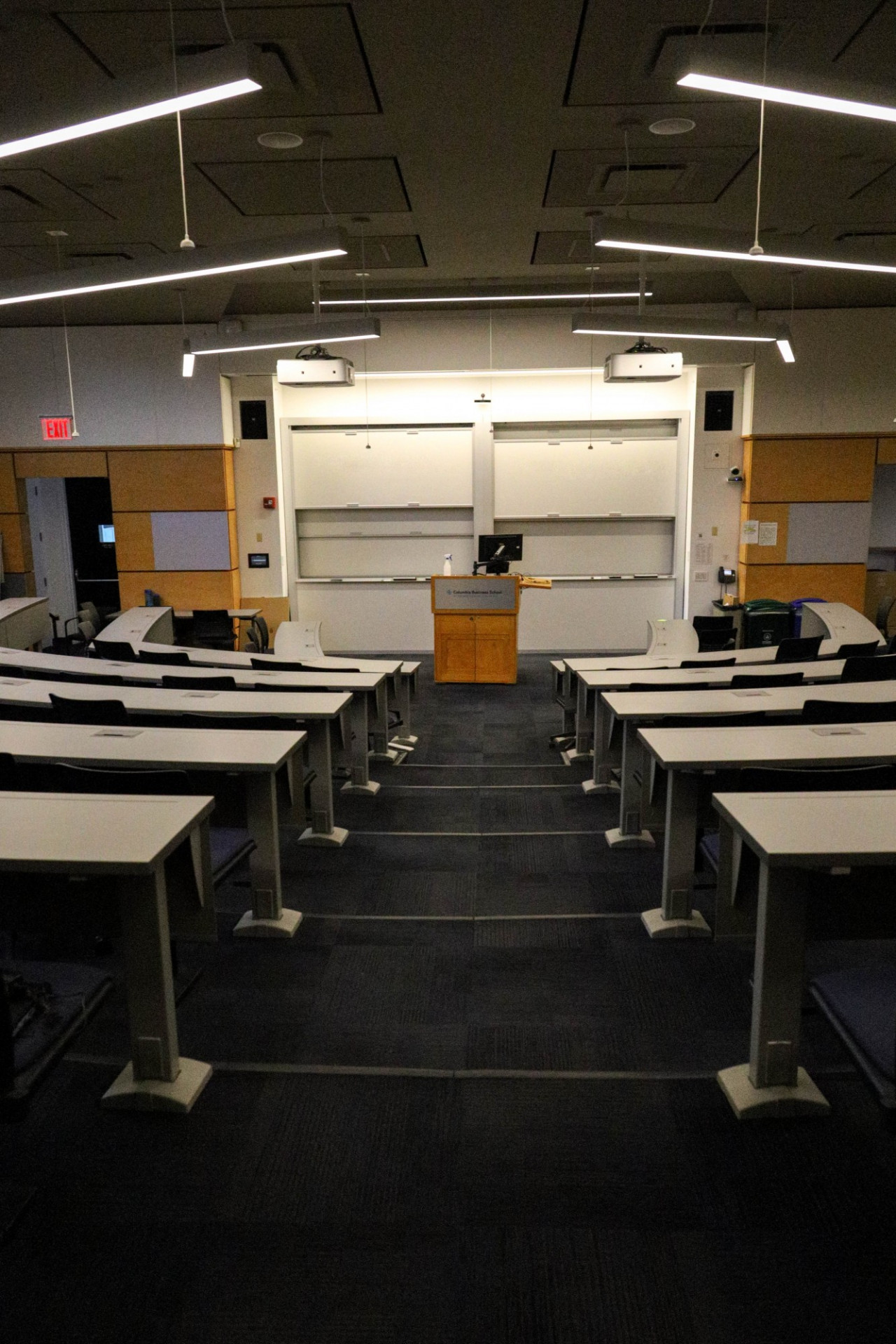 Uris Classroom Information and Photos | University Registrar